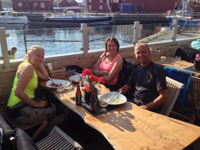 Luxury lunch in the harbour of Mollösund
