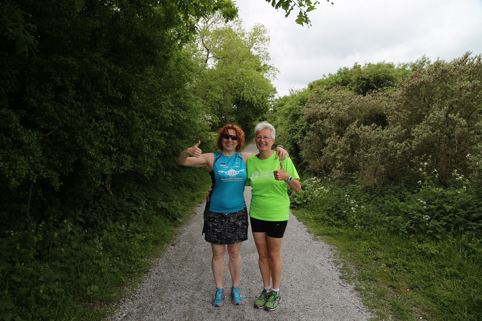 Anneli and Bernadette on a pre marathon run among the dunes near Bernadette's house